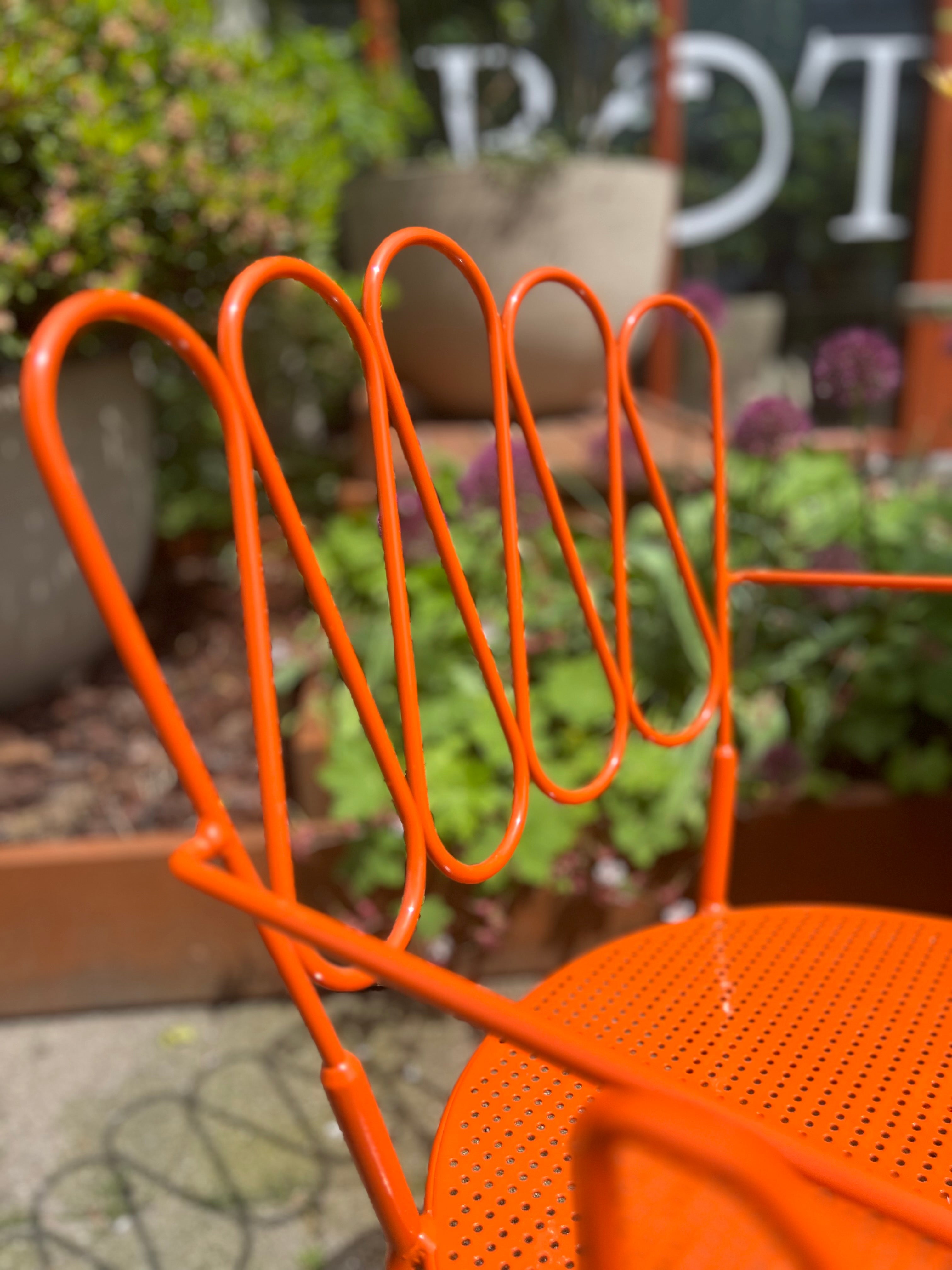 Moi Aussi Chair With Armrest (Orange)